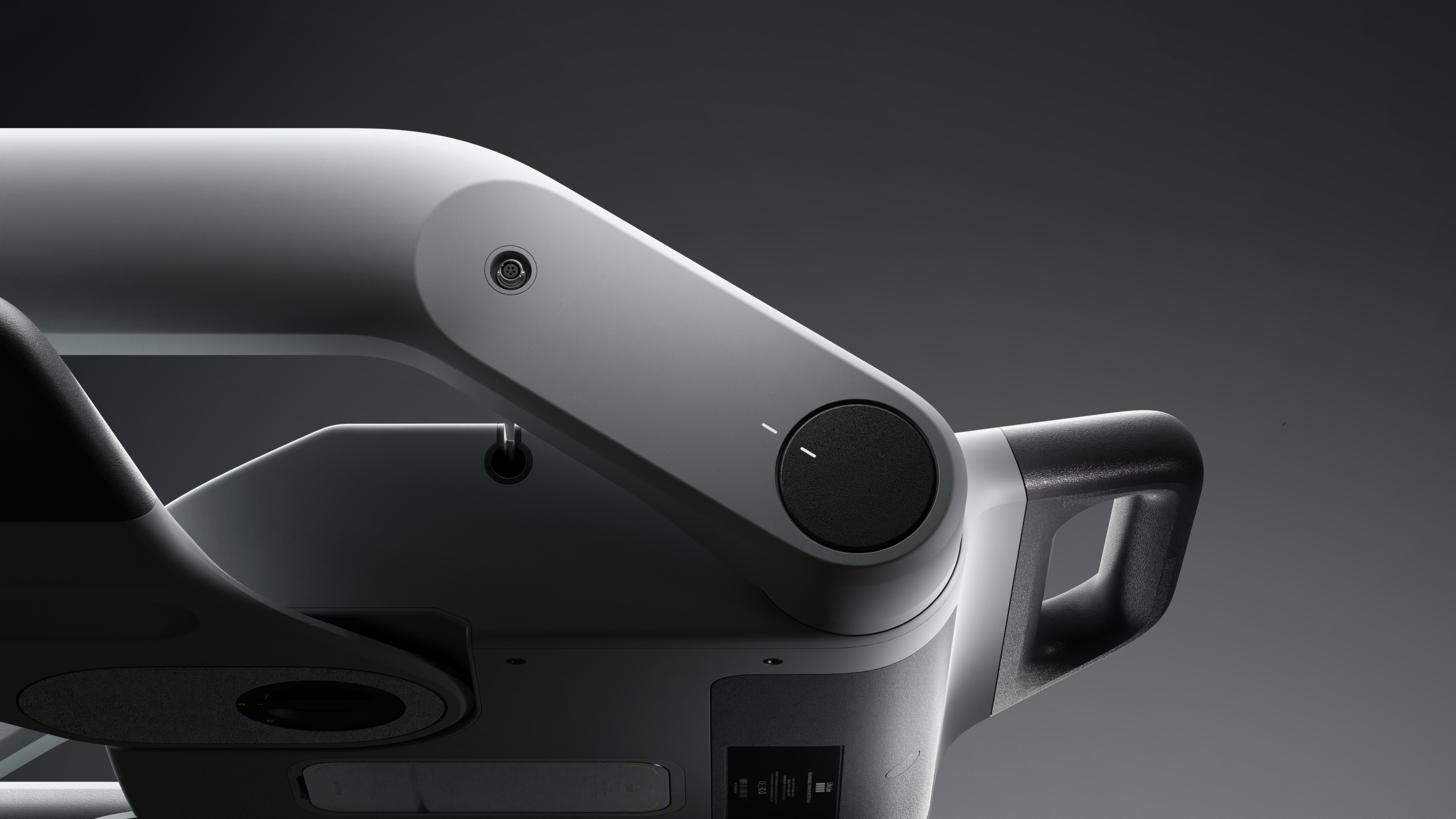 LifeLine compression arm side view showing robust construction